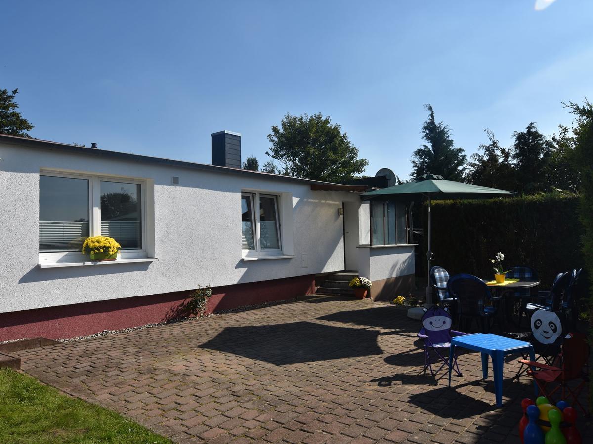 Modern Bungalow In Kroepelin With Garden Villa Kültér fotó